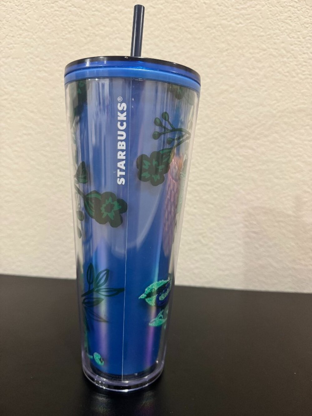 Starbucks 24 oz Blue Floral Reusable Cold Cup Tumbler with Straw